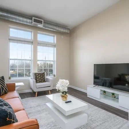 Downtown Indy Private Bedroom - Shared